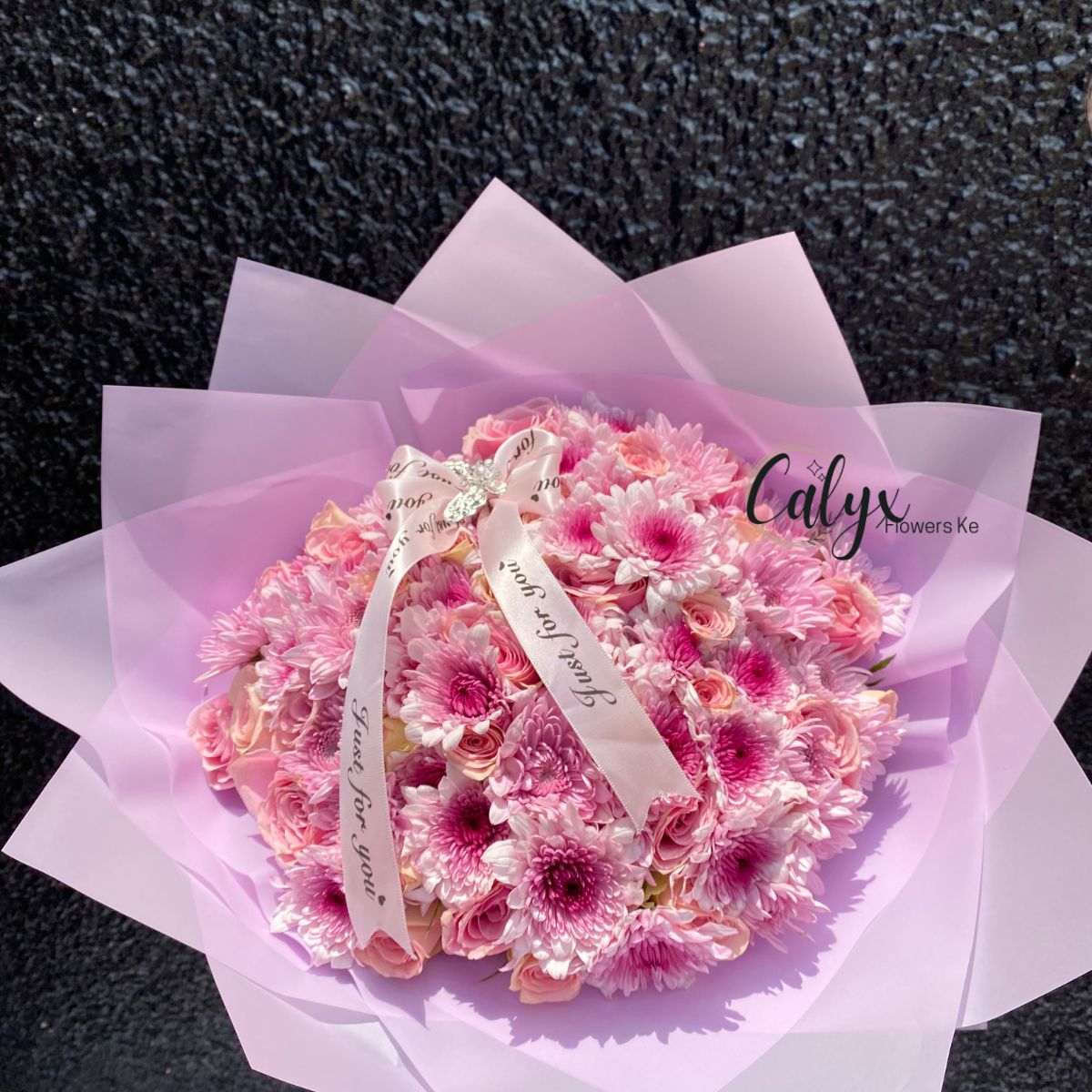 baby Pink Roses with Lollipop Chrysanthemums